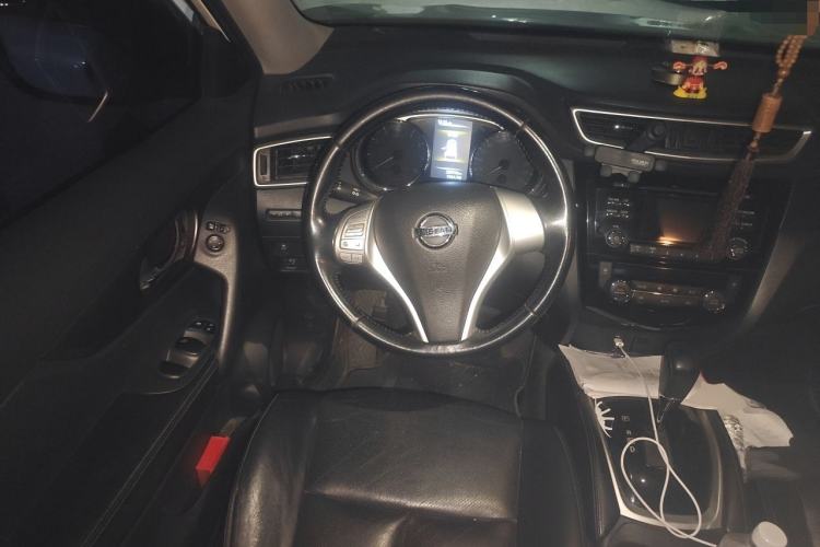 Used Nissan X-Trail 2014 2.0L CVT Comfort Edition 2WD Steering Wheel