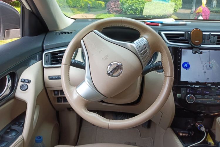 Used Nissan X-Trail 2014 2.5L CVT Leading Edition 4WD Steering Wheel