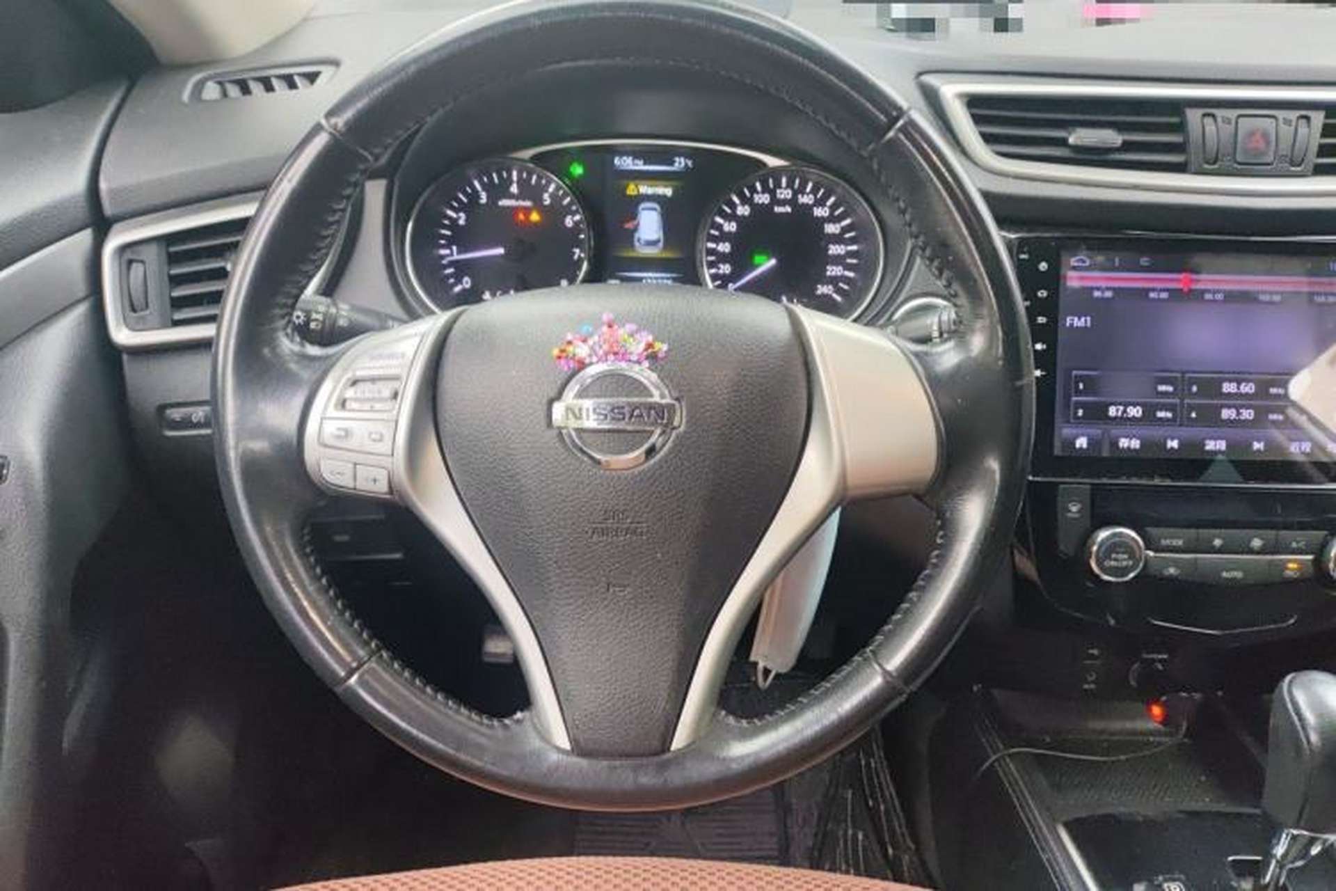 Used Nissan X-Trail 2014 2.0L CVT Comfort Edition 2WD Steering Wheel