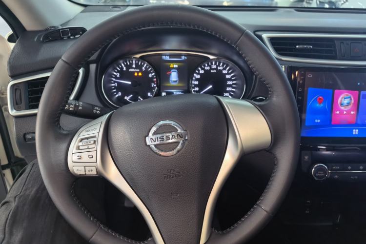 Used Nissan X-Trail 2014 2.0L CVT Comfort Edition 2WD Steering Wheel