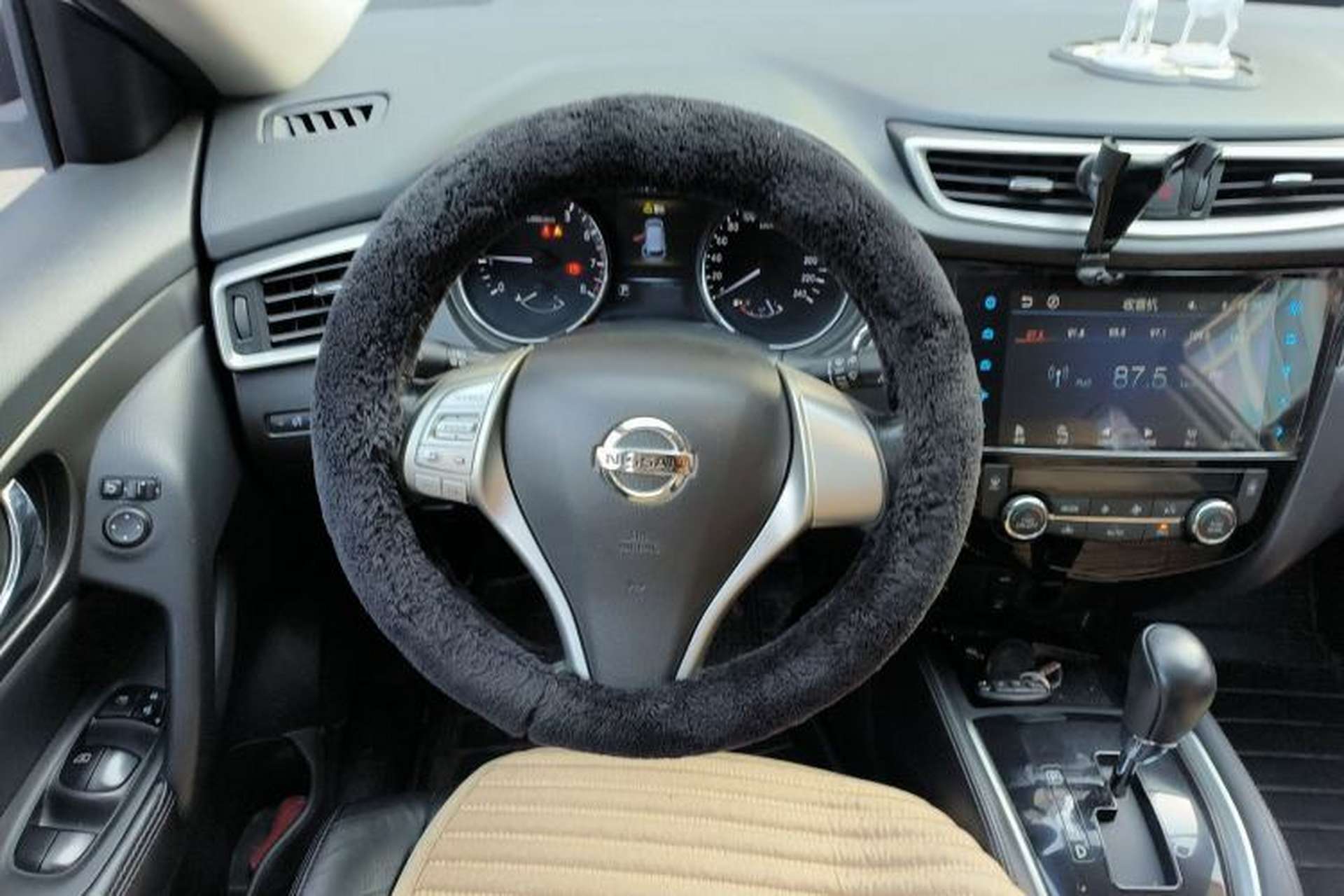 Used Nissan X-Trail 2014 2.0L CVT Comfort Edition 2WD Steering Wheel