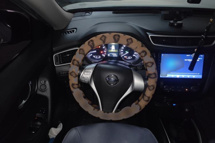 Used Nissan X-Trail 2014 2.0L CVT Comfort Edition 2WD Steering Wheel