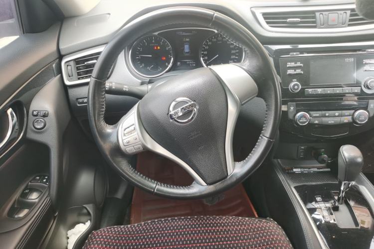 Used Nissan X-Trail 2014 2.5L CVT Leading Edition 4WD Steering Wheel