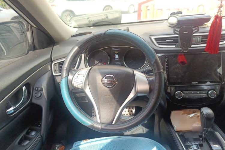 Used Nissan X-Trail 2014 2.0L CVT Comfort Edition 2WD Steering Wheel