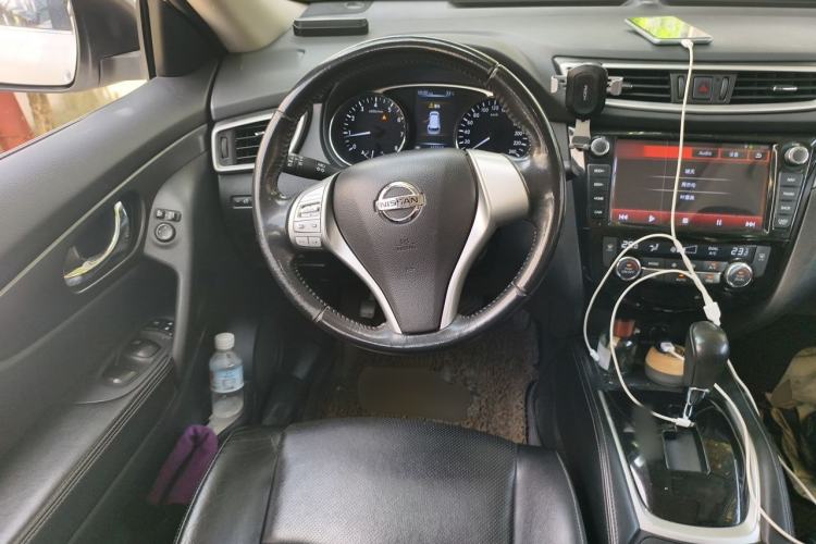 Used Nissan X-Trail 2014 2.0L CVT Comfort Edition 2WD Steering Wheel