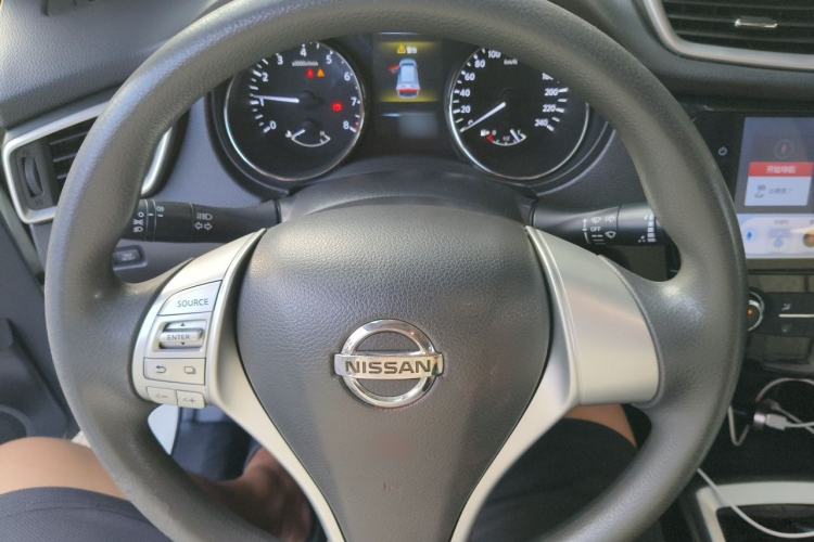 Used Nissan X-Trail 2014 2.0L Manual Fashion Edition 2WD Steering Wheel