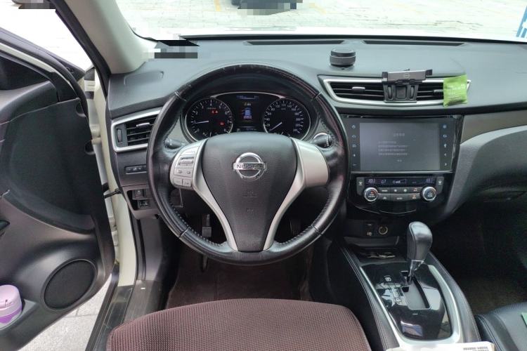 Used Nissan X-Trail 2014 2.0L CVT Comfort Edition 2WD Steering Wheel