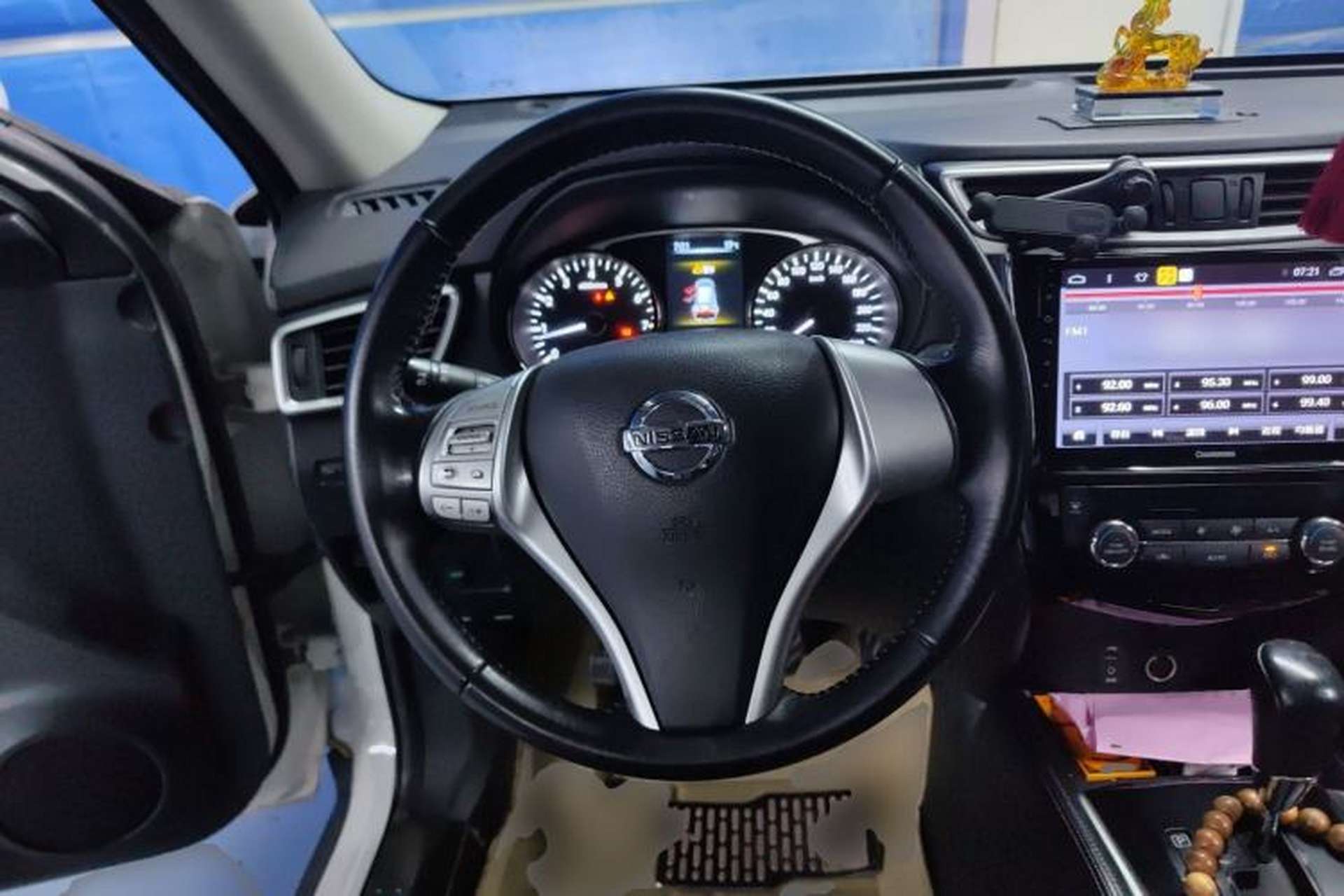 Used Nissan X-Trail 2014 2.0L CVT Comfort Edition 2WD Steering Wheel