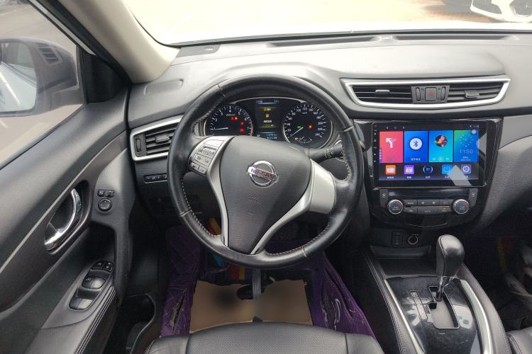 Used Nissan X-Trail 2014 2.0L CVT Comfort Edition 2WD Steering Wheel