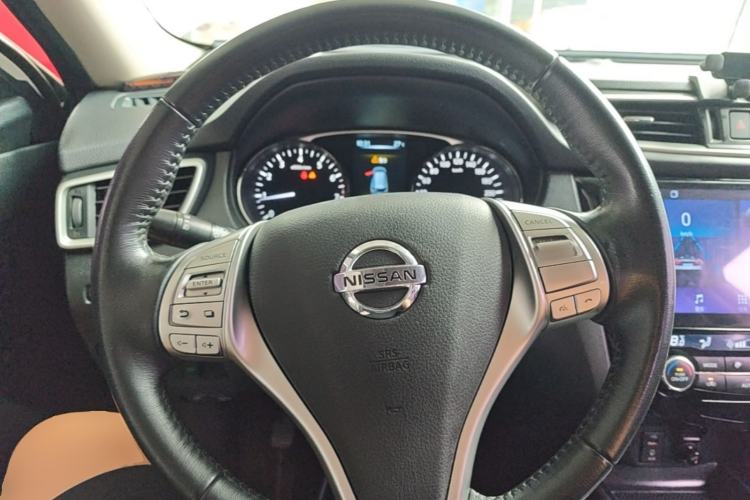 Used Nissan X-Trail 2014 2.0L CVT Comfort Edition 2WD Steering Wheel