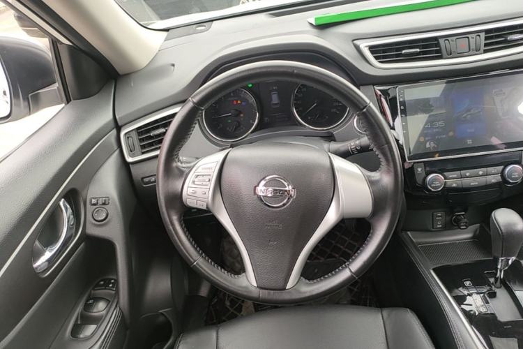 Used Nissan X-Trail 2014 2.0L CVT Comfort Edition 2WD Steering Wheel