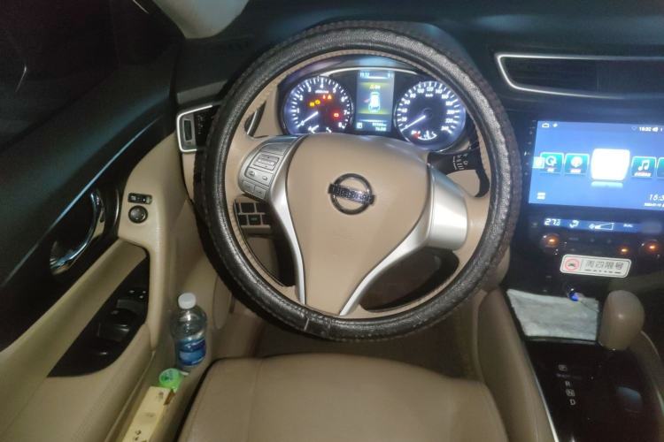 Used Nissan X-Trail 2014 2.0L CVT Comfort Edition 2WD Steering Wheel