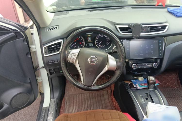 Used Nissan X-Trail 2014 2.0L CVT Comfort Edition 2WD Steering Wheel