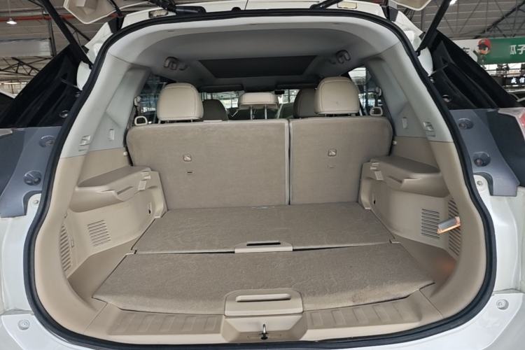 Used Nissan X-Trail 2014 2.0L CVT Comfort Edition 2WD Trunk