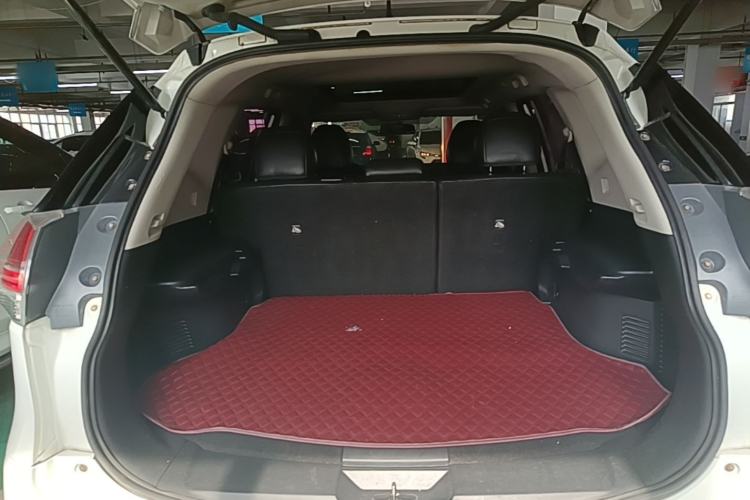 Used Nissan X-Trail 2014 2.0L CVT Comfort Edition 2WD Trunk