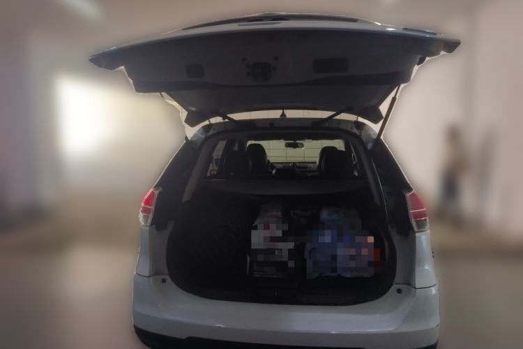 Used Nissan X-Trail 2014 2.0L CVT Comfort Edition 2WD Trunk