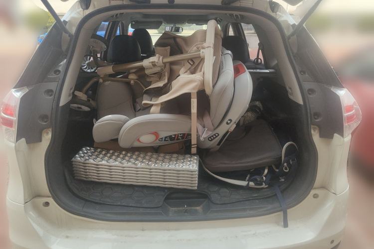 Used Nissan X-Trail 2014 2.0L CVT Comfort Edition 2WD Trunk