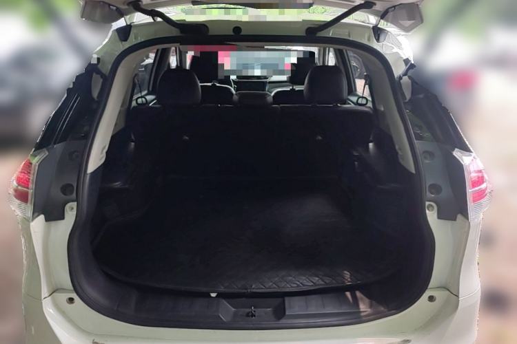 Used Nissan X-Trail 2014 2.0L CVT Comfort Edition 2WD Trunk