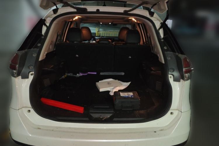 Used Nissan X-Trail 2014 2.0L CVT Comfort Edition 2WD Trunk