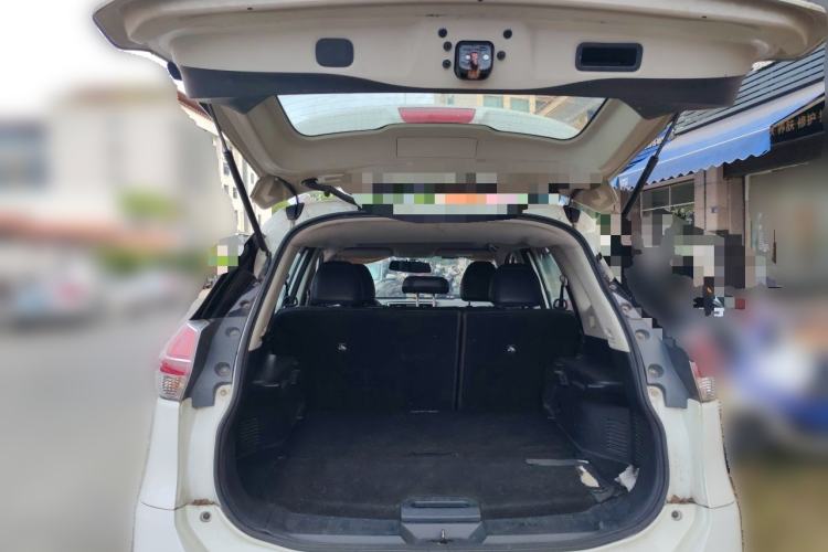 Used Nissan X-Trail 2014 2.0L CVT Comfort Edition 2WD Trunk