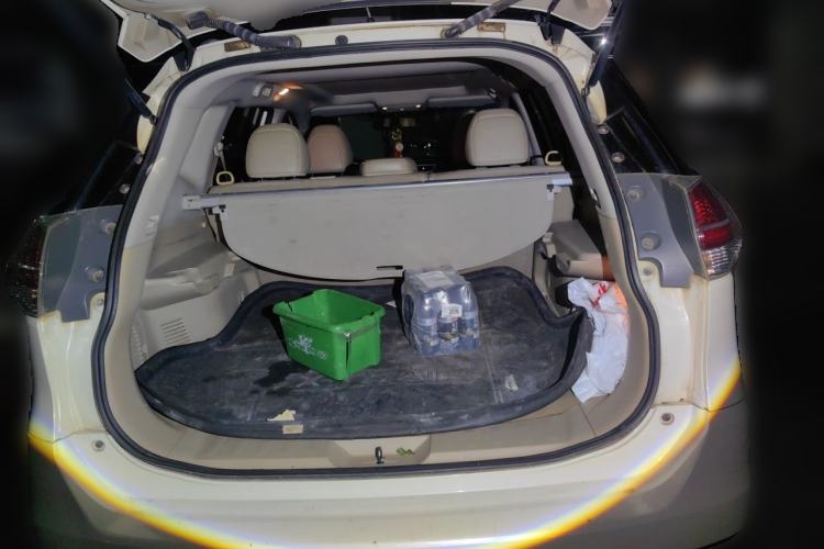 Used Nissan X-Trail 2014 2.0L CVT Comfort Edition 2WD Trunk