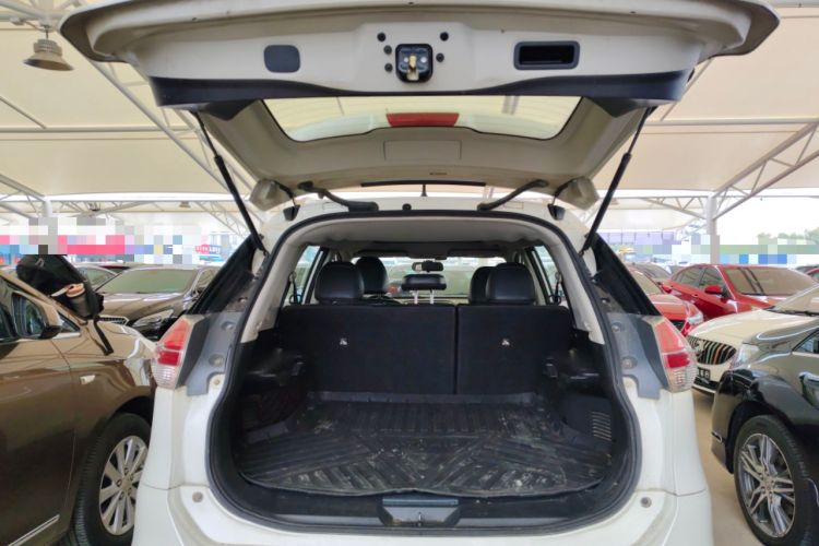 Used Nissan X-Trail 2014 2.0L CVT Comfort Edition 2WD Trunk