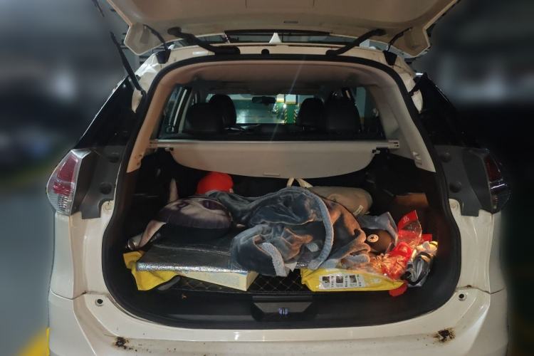 Used Nissan X-Trail 2014 2.0L CVT Comfort Edition 2WD Trunk