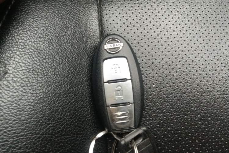 Used Nissan X-Trail 2014 2.0L CVT Comfort Edition 2WD Vehicle Key