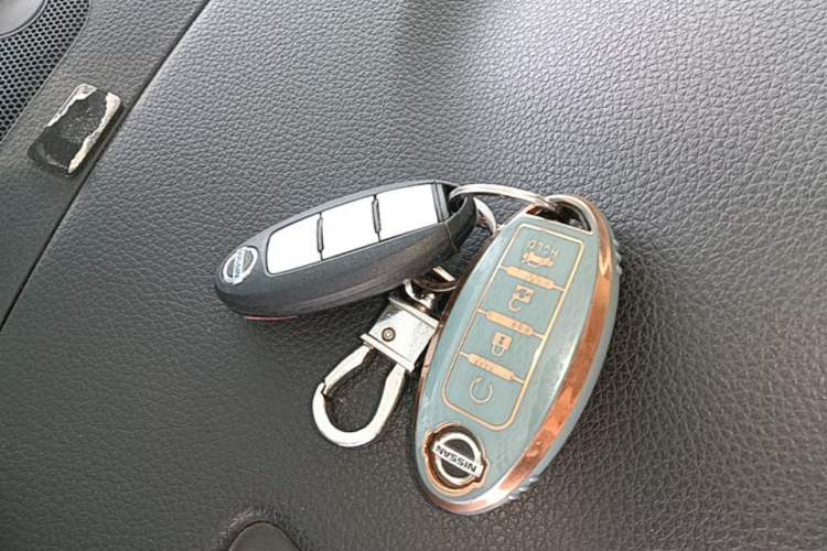 Used Nissan X-Trail 2014 2.0L CVT Comfort Edition 2WD Vehicle Key