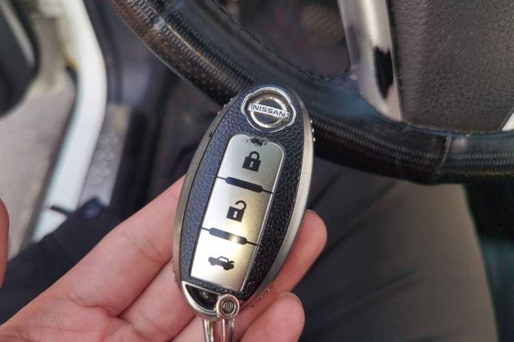 Used Nissan X-Trail 2014 2.5L CVT Luxury Edition 4WD Vehicle Key