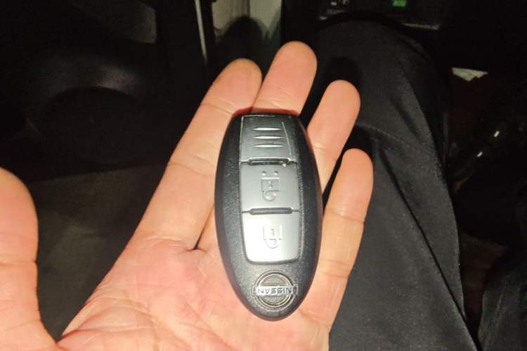 Used Nissan X-Trail 2014 2.5L CVT Leading Edition 4WD Vehicle Key