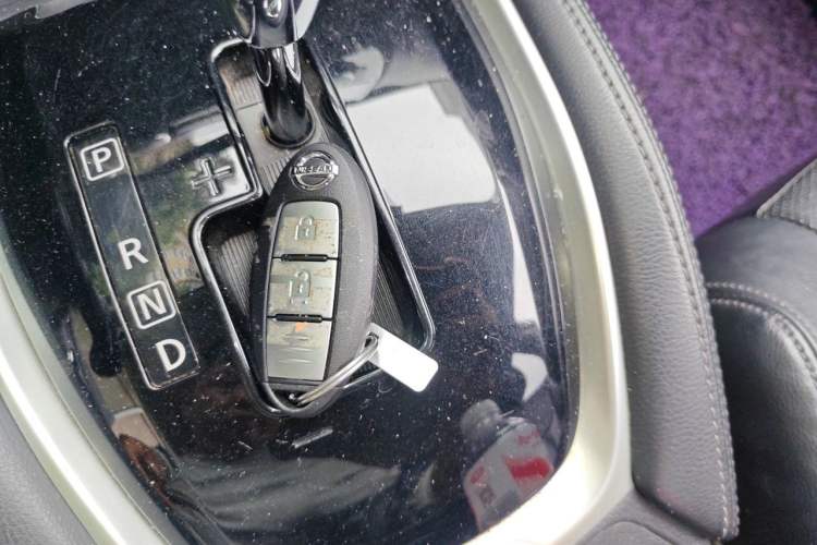 Used Nissan X-Trail 2014 2.0L CVT Comfort Edition 2WD Vehicle Key