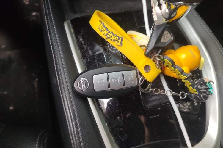 Used Nissan X-Trail 2014 2.5L CVT Luxury Edition 4WD Vehicle Key
