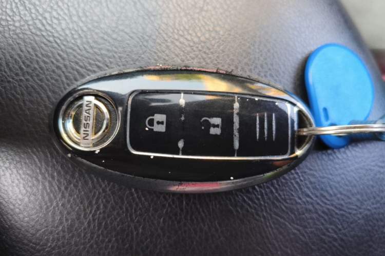 Used Nissan X-Trail 2014 2.0L CVT Comfort Edition 2WD Vehicle Key