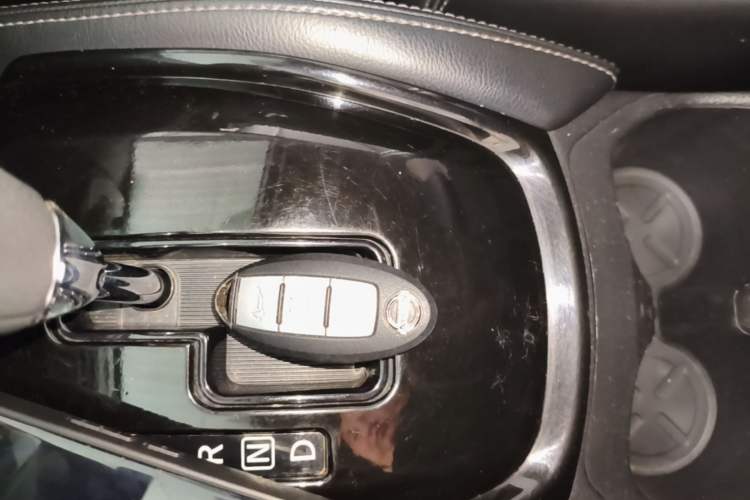 Used Nissan X-Trail 2014 2.5L CVT Luxury Edition 4WD Vehicle Key