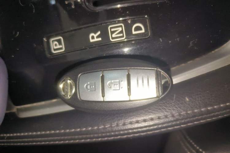 Used Nissan X-Trail 2014 2.0L CVT Comfort Edition 2WD Vehicle Key
