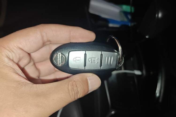 Used Nissan X-Trail 2014 2.0L CVT Comfort Edition 2WD Vehicle Key
