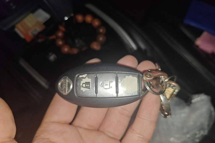 Used Nissan X-Trail 2014 2.0L CVT Comfort Edition 2WD Vehicle Key