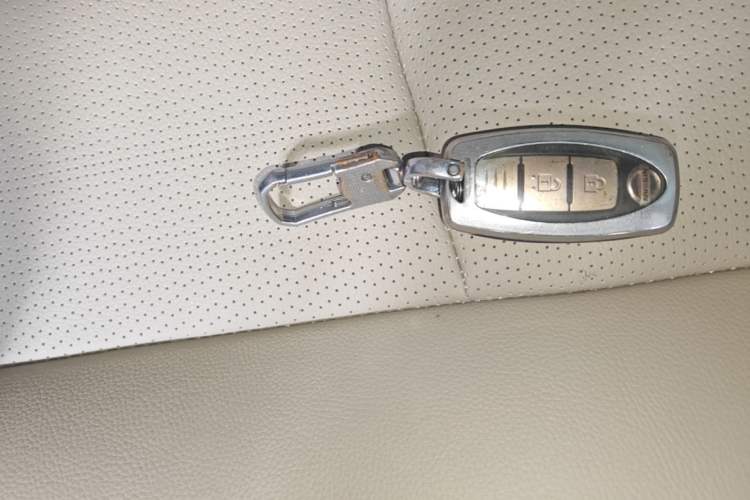 Used Nissan X-Trail 2014 2.0L CVT Comfort Edition 2WD Vehicle Key