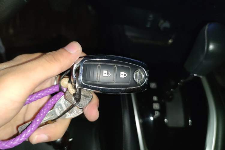 Used Nissan X-Trail 2014 2.0L CVT Comfort Edition 2WD Vehicle Key