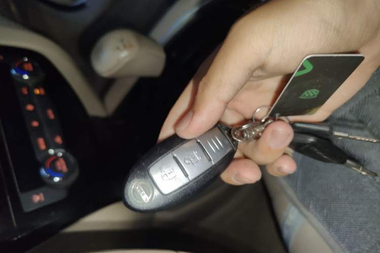 Used Nissan X-Trail 2014 2.0L CVT Comfort Edition 2WD Vehicle Key