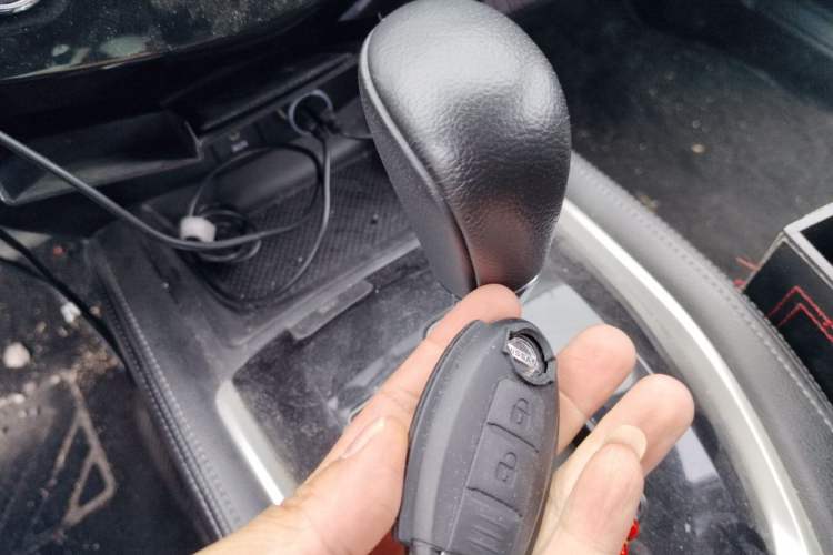 Used Nissan X-Trail 2014 2.0L CVT Comfort Edition 2WD Vehicle Key