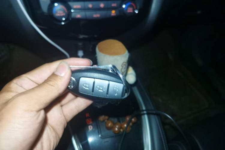 Used Nissan X-Trail 2014 2.5L CVT Luxury Edition 4WD Vehicle Key