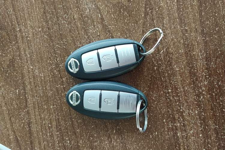 Used Nissan X-Trail 2014 2.0L CVT Comfort Edition 2WD Vehicle Key