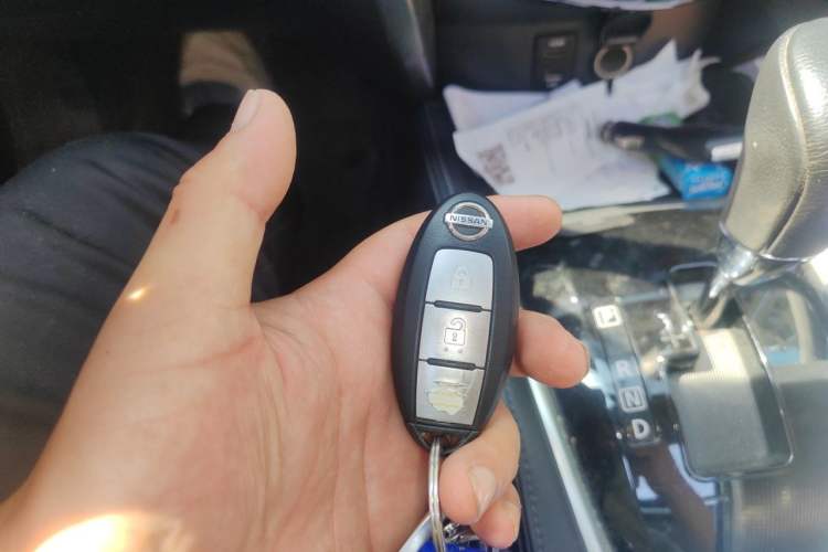 Used Nissan X-Trail 2014 2.0L CVT Comfort Edition 2WD Vehicle Key
