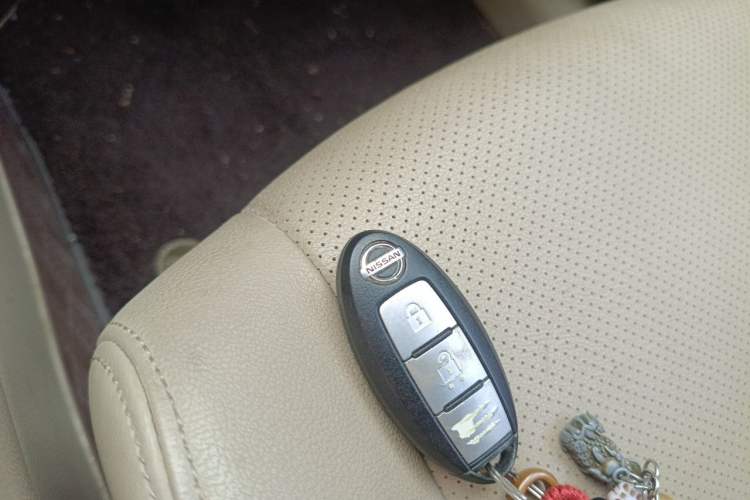 Used Nissan X-Trail 2014 2.0L CVT Comfort Edition 2WD Vehicle Key