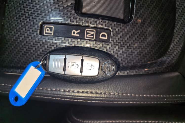 Used Nissan X-Trail 2014 2.0L CVT Comfort Edition 2WD Vehicle Key