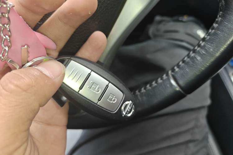 Used Nissan X-Trail 2014 2.0L CVT Comfort Edition 2WD Vehicle Key