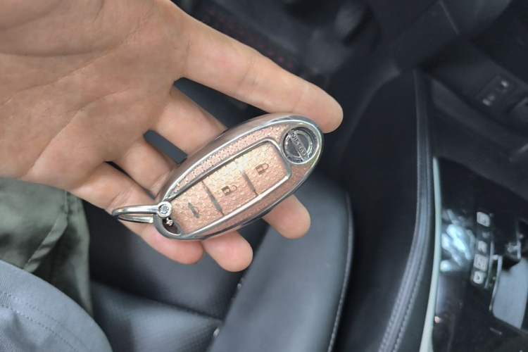 Used Nissan X-Trail 2014 2.0L CVT Smart Edition 2WD Vehicle Key