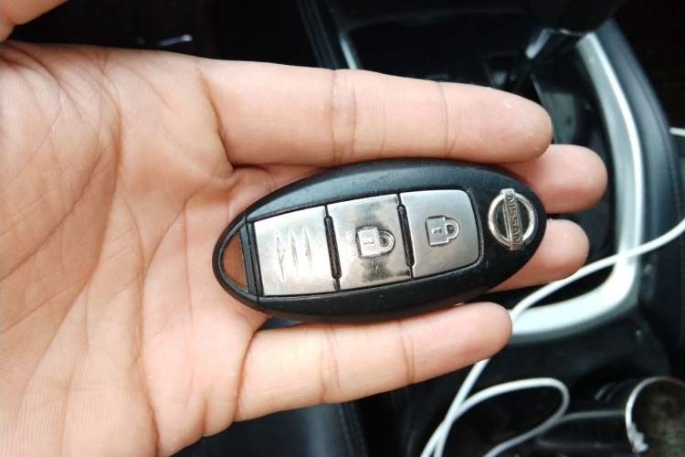 Used Nissan X-Trail 2014 2.0L CVT Comfort Edition 2WD Vehicle Key
